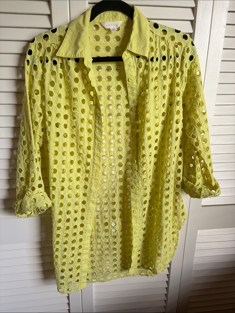 Adiva Lime Eyelet Button-Down Shirt